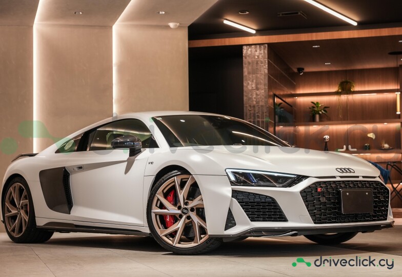 Audi R8 Белый