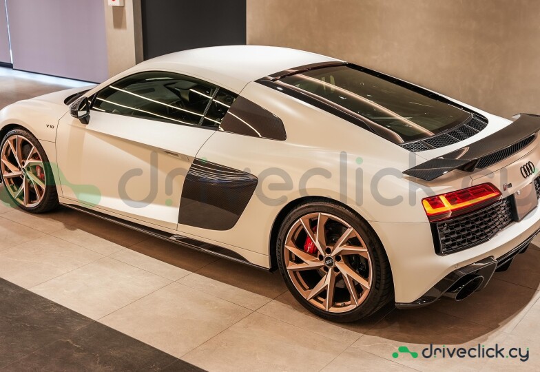 Audi R8 Белый