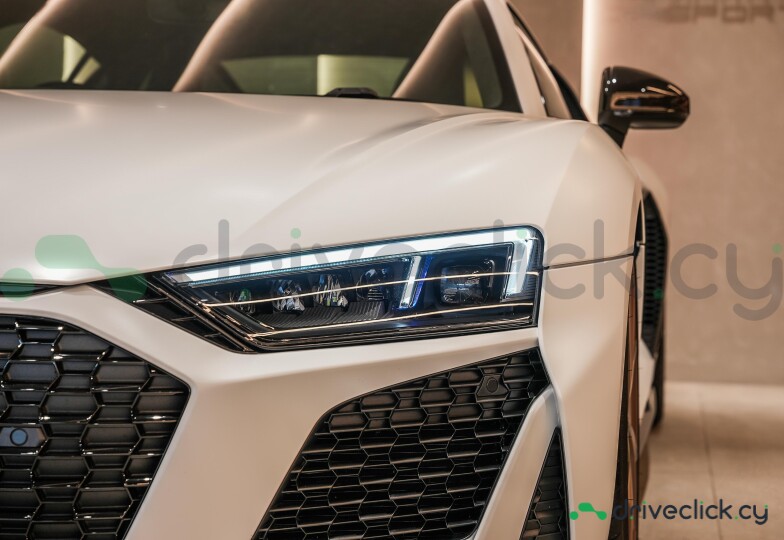 Audi R8 Белый