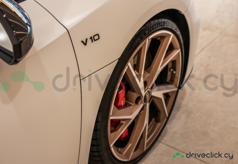 Audi R8 Белый