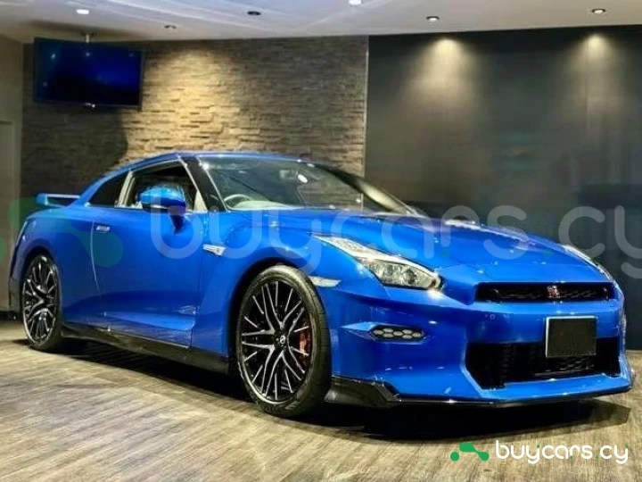 Nissan GT-R Blue