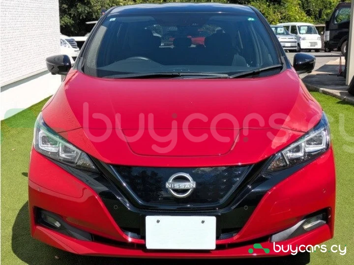 Nissan Leaf Red