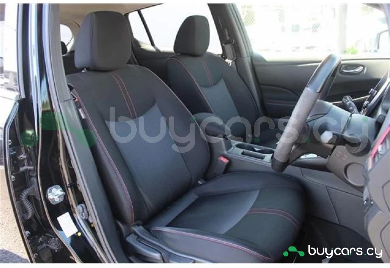 Nissan Leaf Black