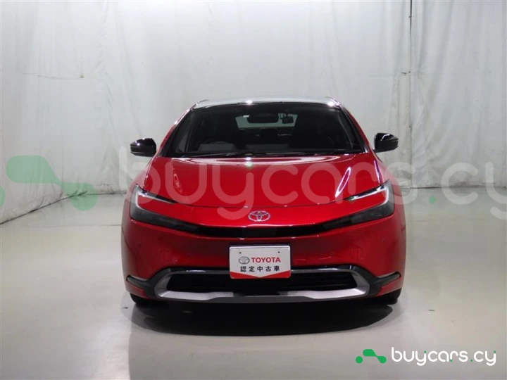 Toyota Prius Красный