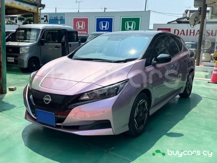 Nissan Leaf Pink