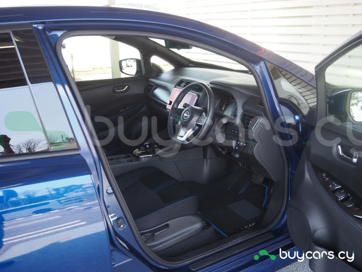 Nissan Leaf Blue