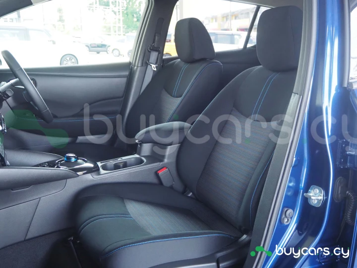 Nissan Leaf Blue