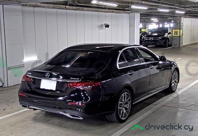 Mercedes E-class Black