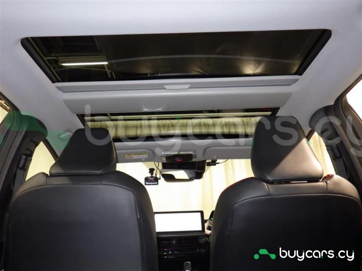 Toyota Prius Красный