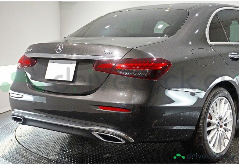 Mercedes E-class Grey