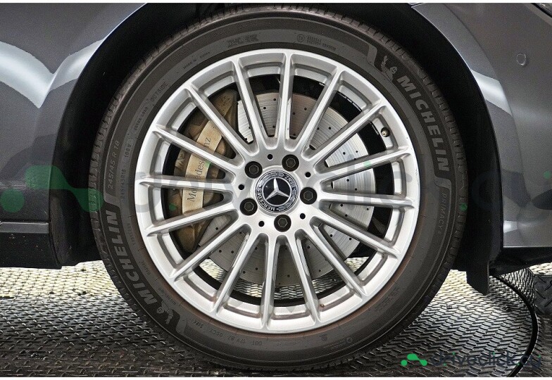 Mercedes E-class Grey