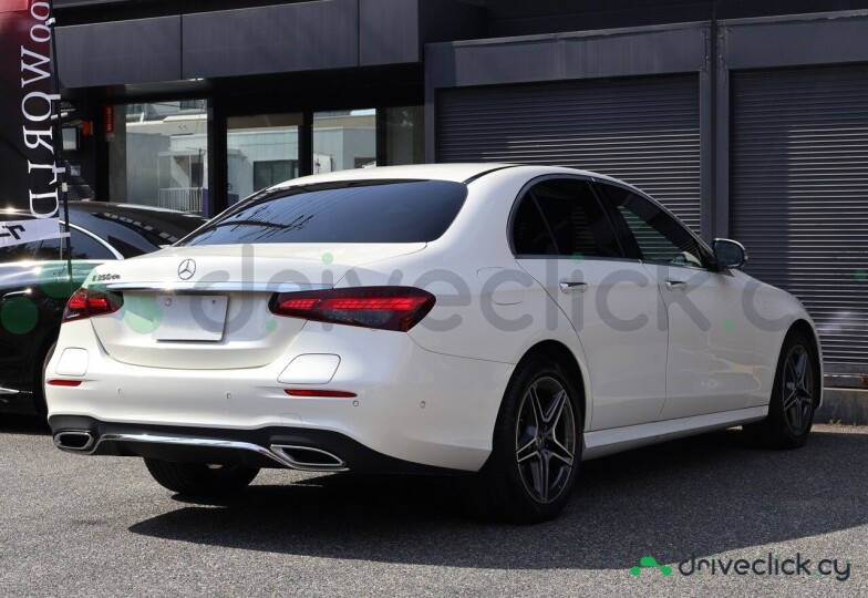 Mercedes E-class White