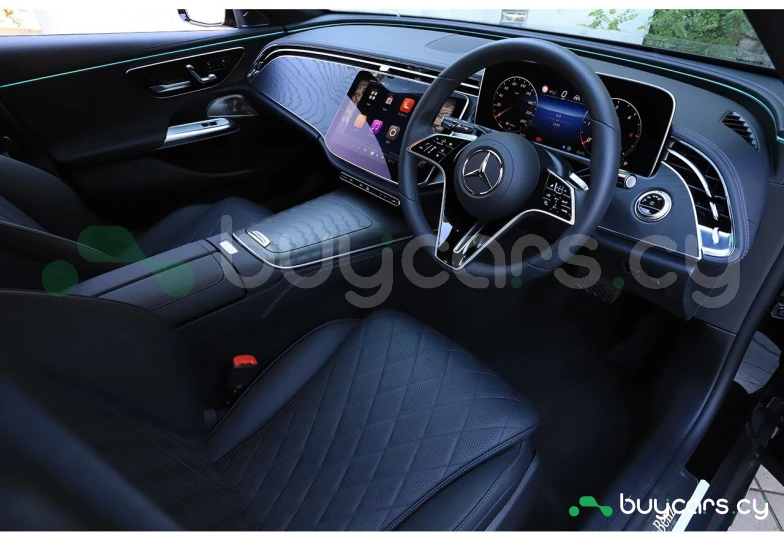 Mercedes E-class Black