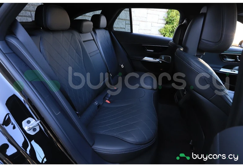 Mercedes E-class Black