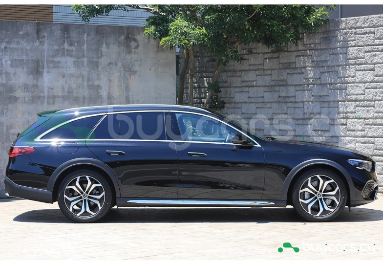 Mercedes E-class Black