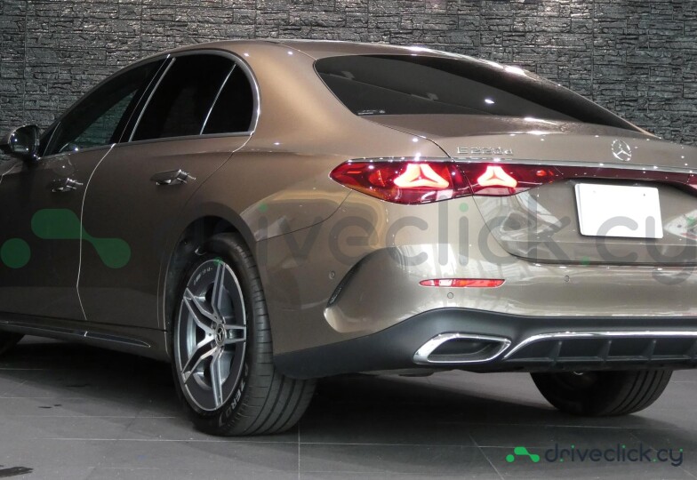 Mercedes E-class Beige
