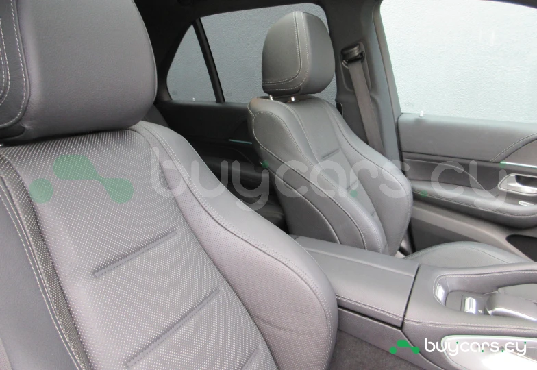 Mercedes GLE-class White