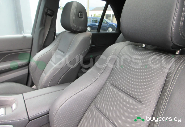 Mercedes GLE-class White