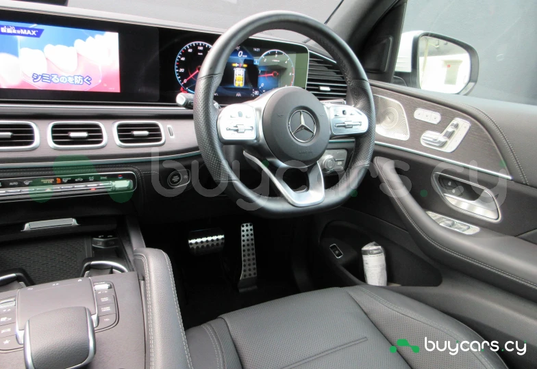 Mercedes GLE-class White