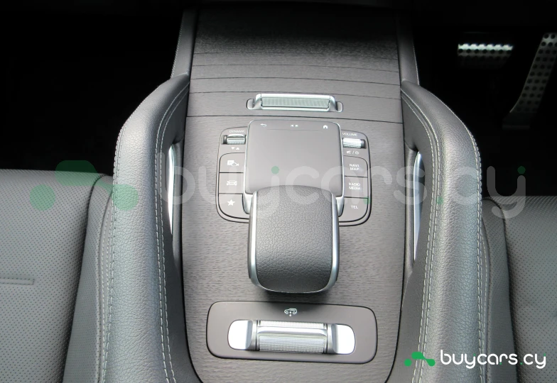 Mercedes GLE-class White