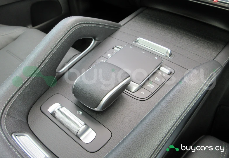 Mercedes GLE-class White