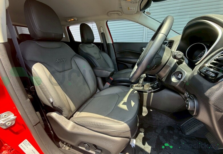 Jeep Compass Красный