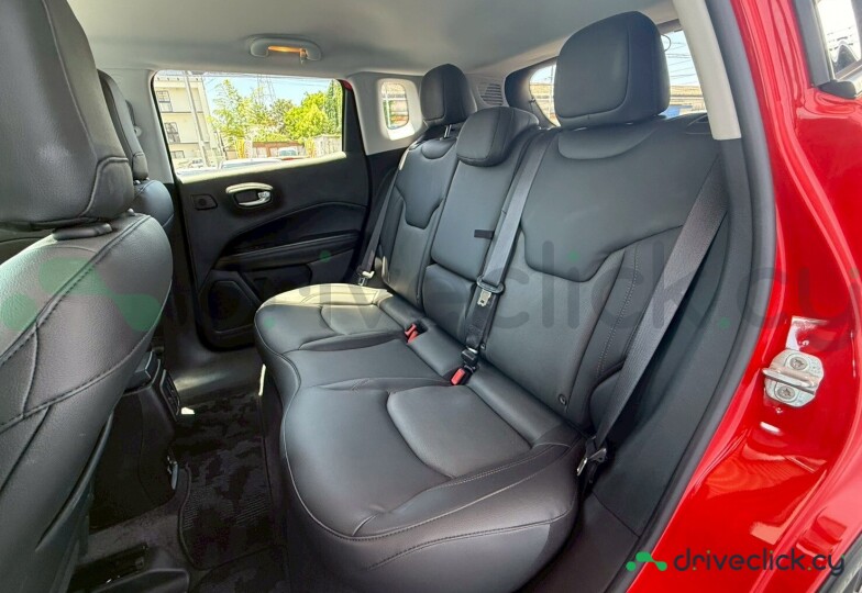 Jeep Compass Красный