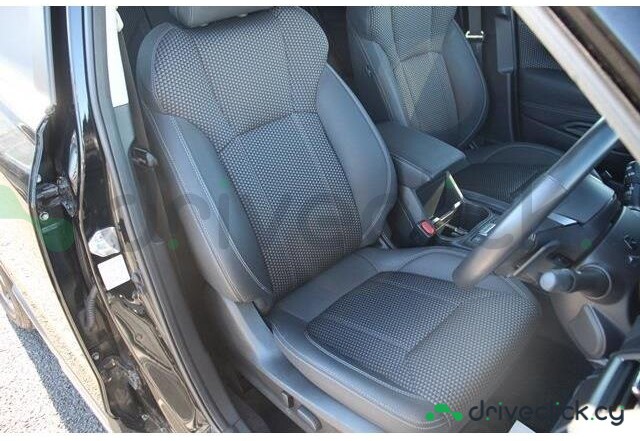 Subaru Forester Black