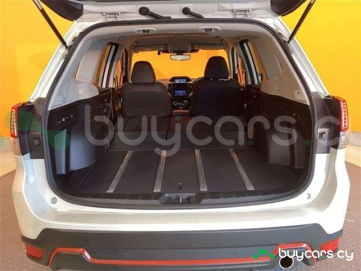 Subaru Forester Белый