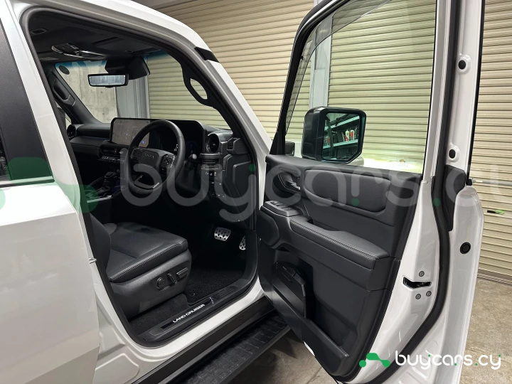 Toyota Land Cruiser 250 White