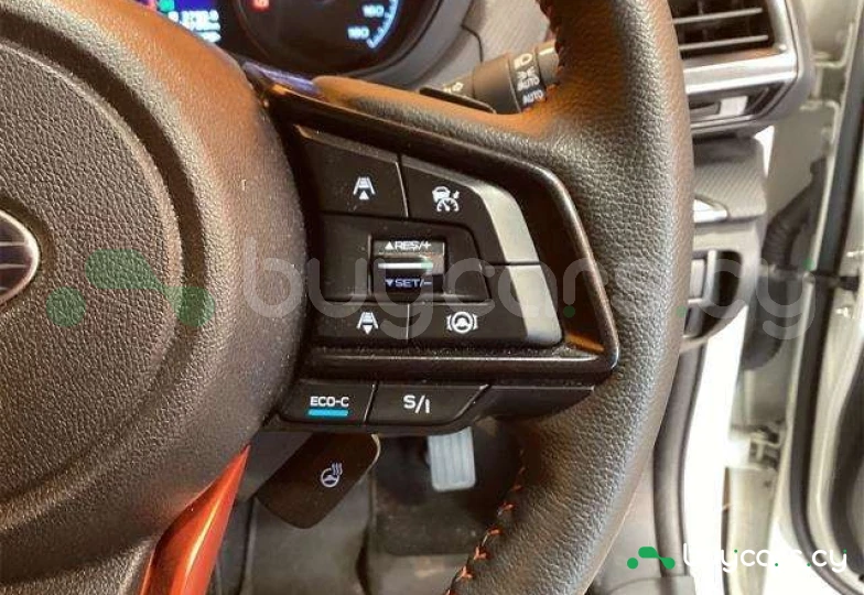 Subaru Forester Белый