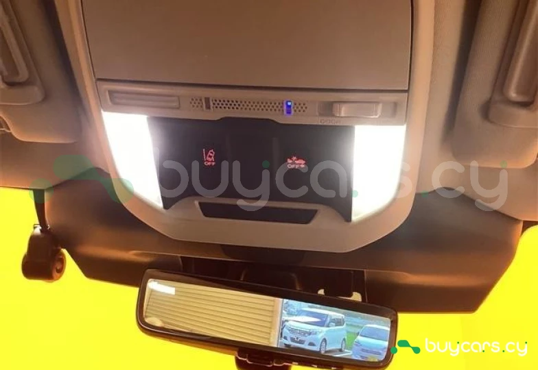 Subaru Forester Белый