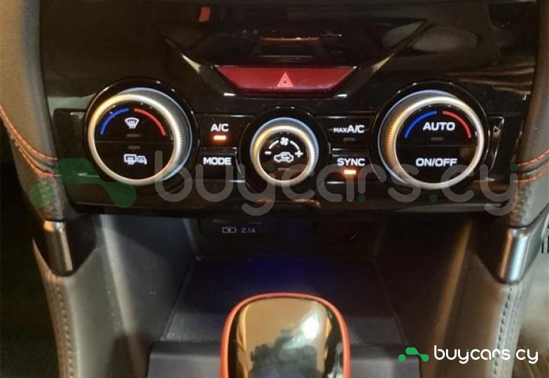 Subaru Forester Белый