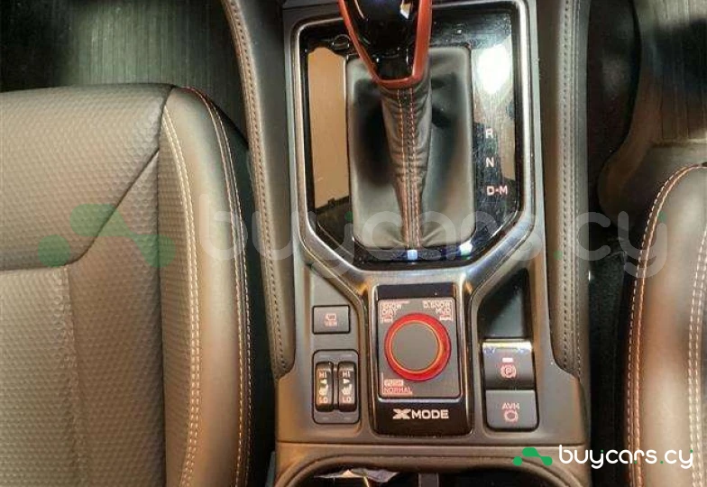 Subaru Forester Белый