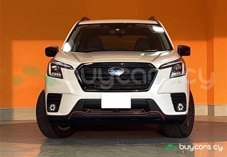 Subaru Forester Белый