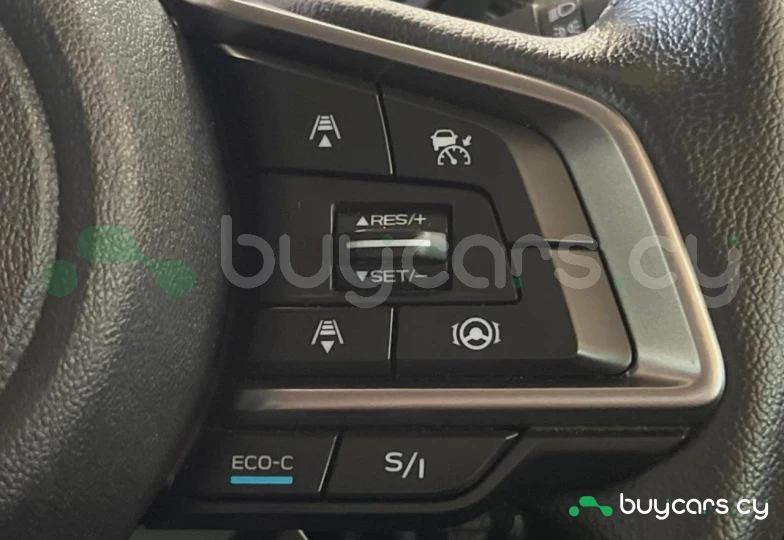 Subaru Forester Черный