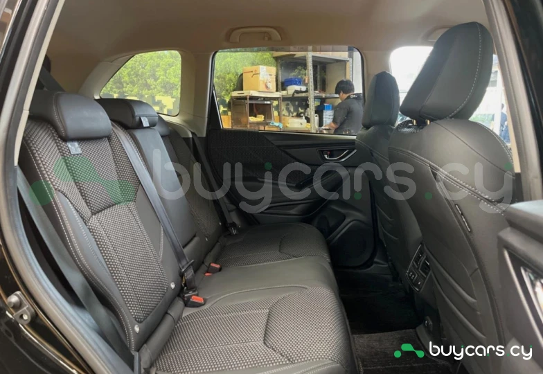 Subaru Forester Черный