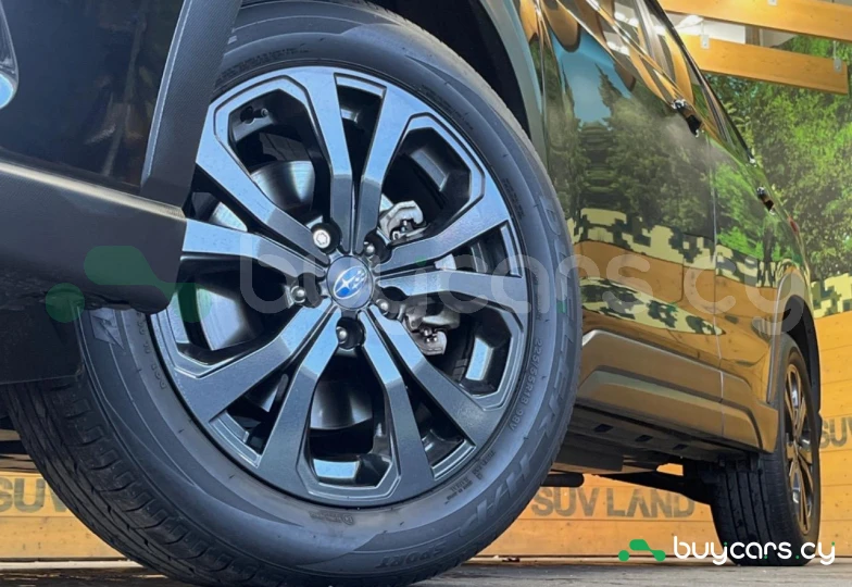 Subaru Forester Черный