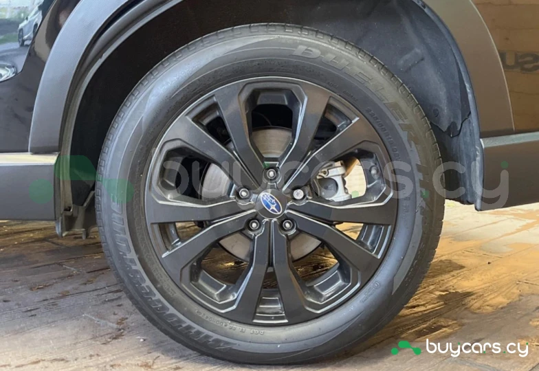 Subaru Forester Черный