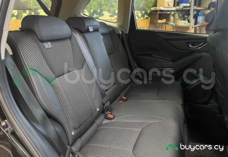 Subaru Forester Черный