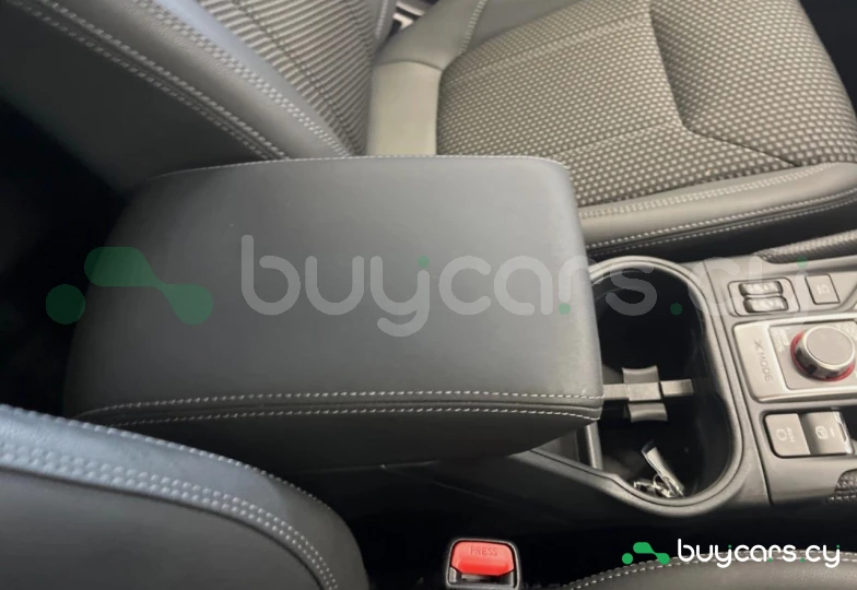 Subaru Forester Черный