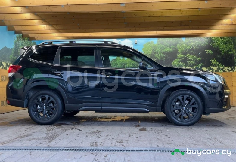 Subaru Forester Черный