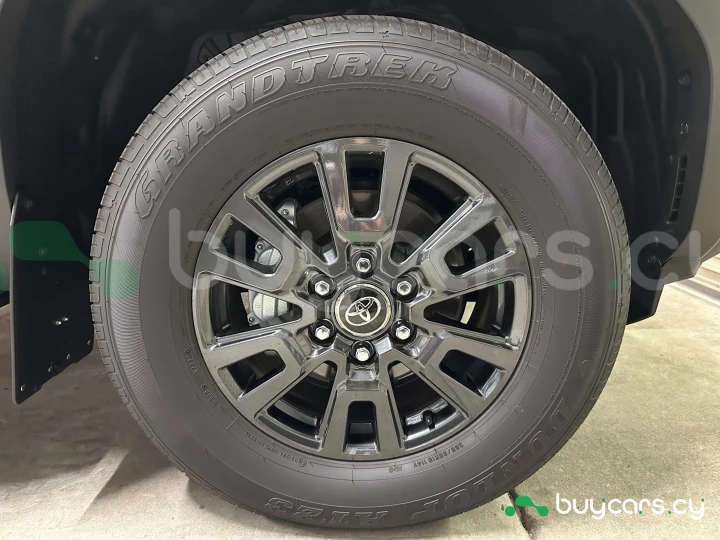 Toyota Land Cruiser 250 White