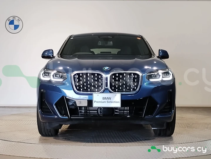 BMW X4 Blue