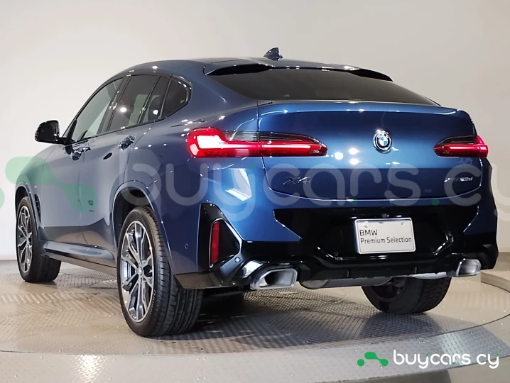 BMW X4 Blue