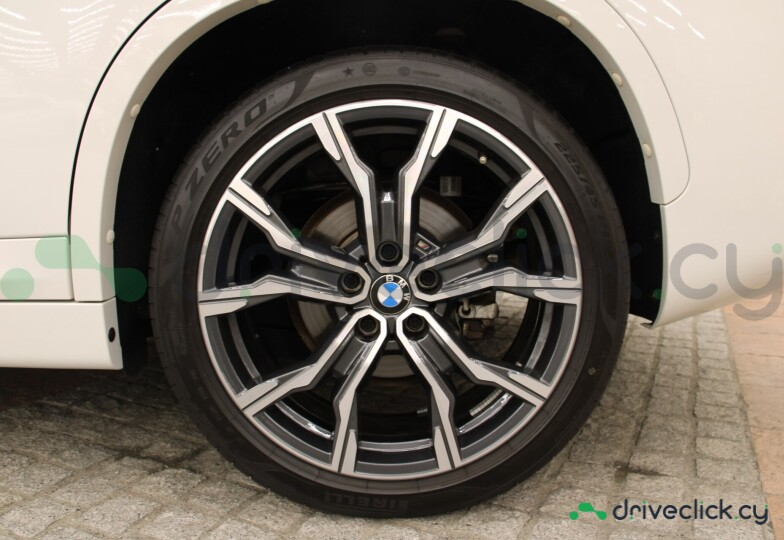 BMW X1 White