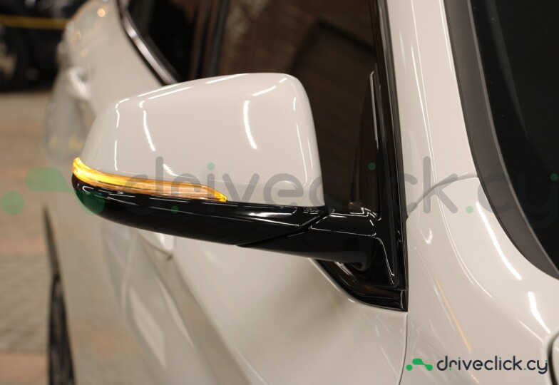 BMW X1 White