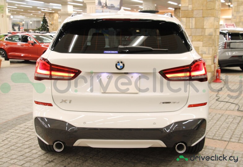 BMW X1 White