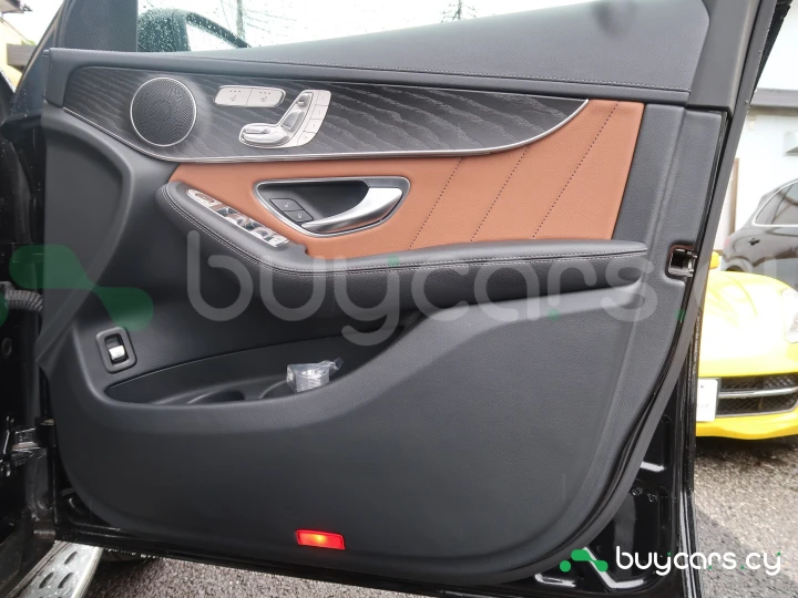 Mercedes GLC-class Черный