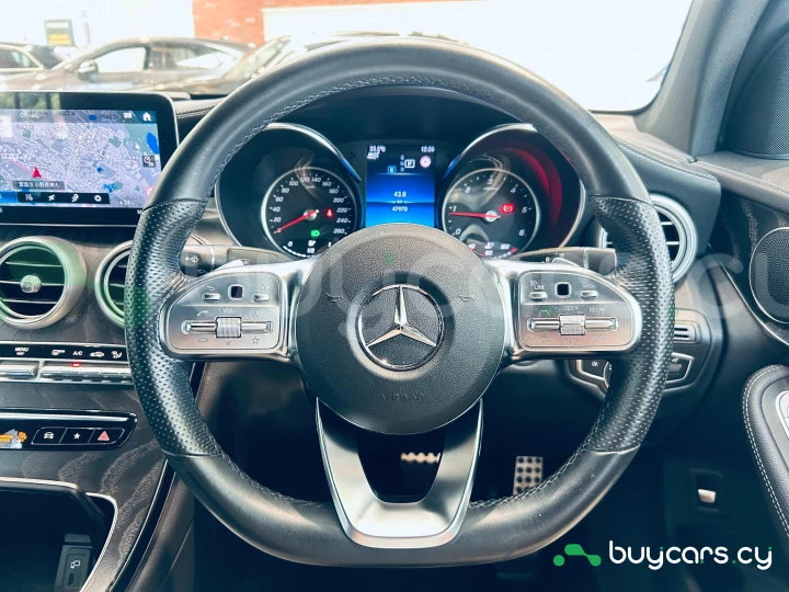 Mercedes GLC-class Белый